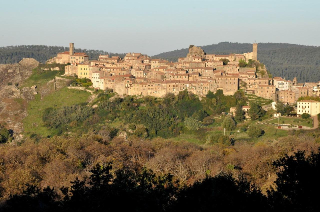 Agriturismo Pereti 罗卡蒂德里 外观 照片